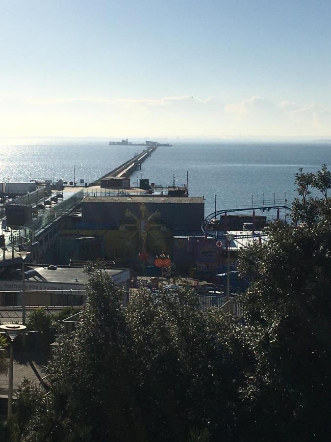 Beresford 1St Floor Seafront Apartment Southend-on-Sea Buitenkant foto